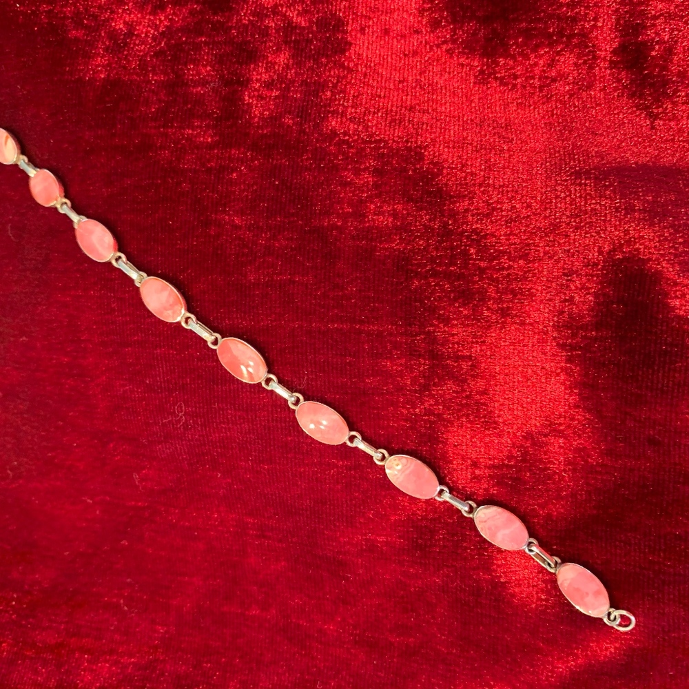 Pink stone and sliver bracelet, 7 inches in length